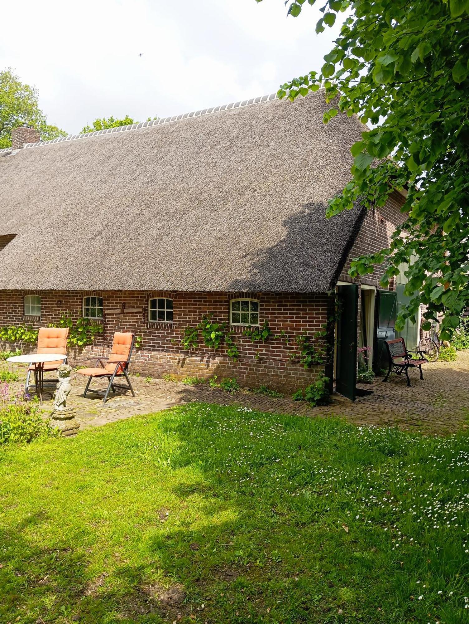 Onder de Linde, Rust, Natuur en Privacy Benneveld Exterior foto